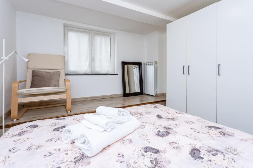 Apartment Adorno 2 - Affitti Brevi Italia Genoa Bagian luar foto