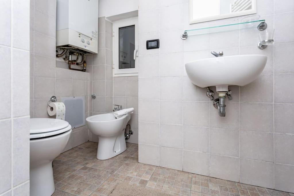 Apartment Adorno 2 - Affitti Brevi Italia Genoa Bagian luar foto