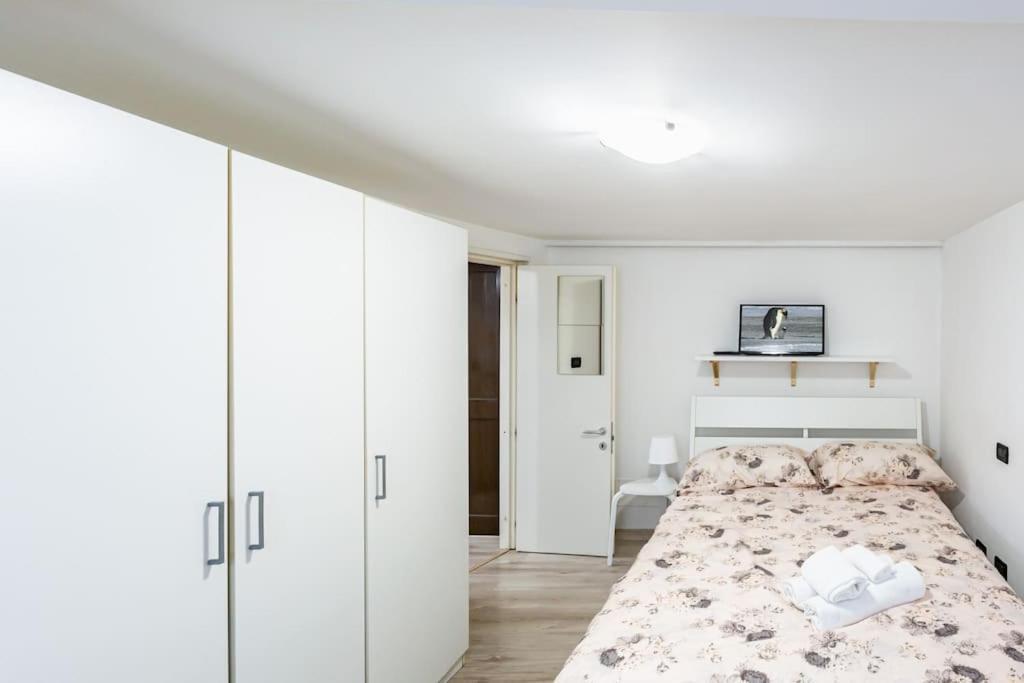 Apartment Adorno 2 - Affitti Brevi Italia Genoa Bagian luar foto